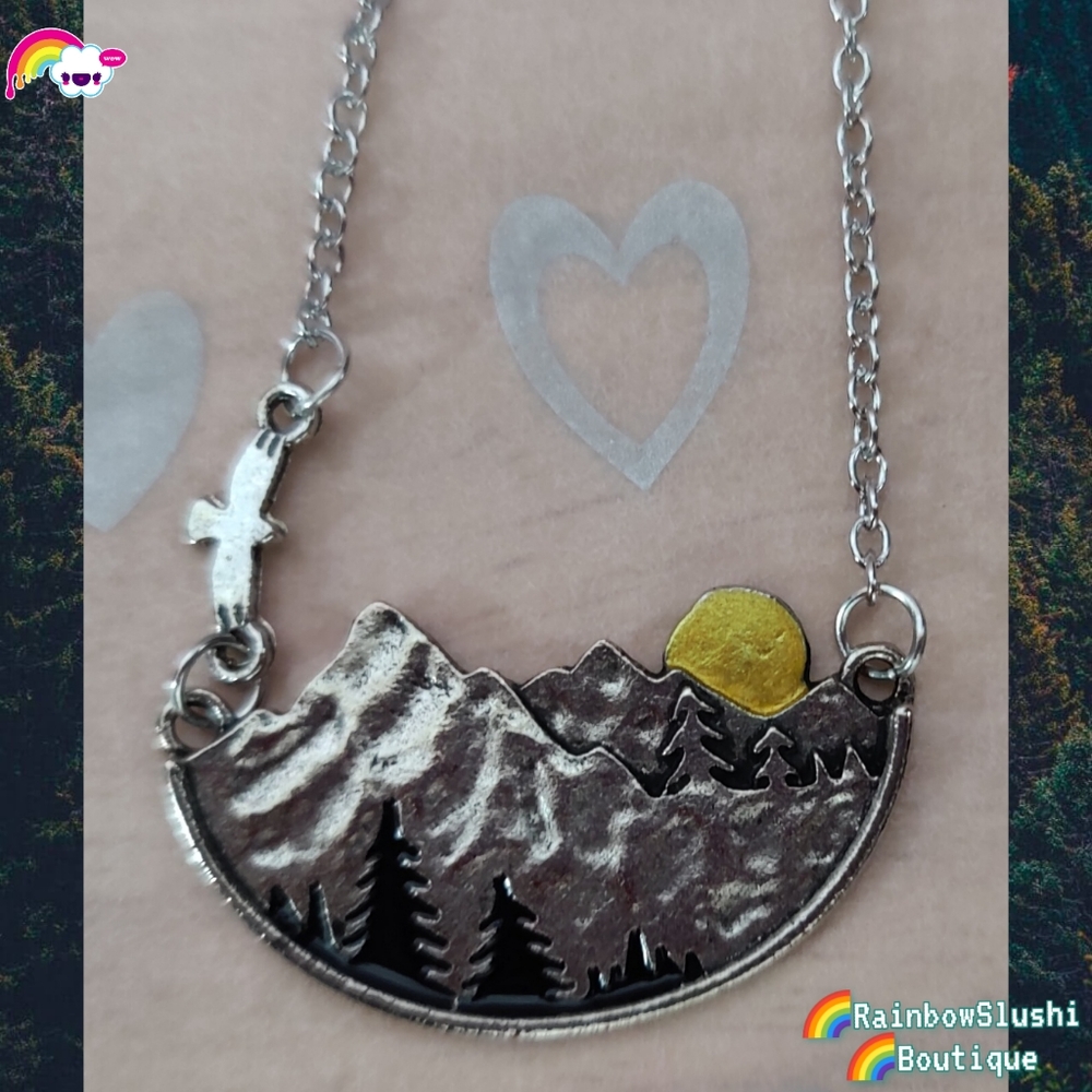 🌈Mountain-Inspired Pendant Necklace
